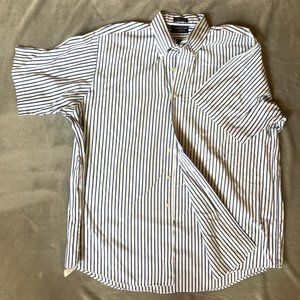Roundtree & York short sleeve striped button down